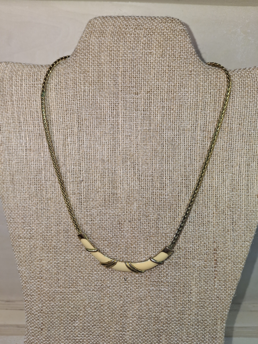 Cream and Gold Twisted Bar Necklace